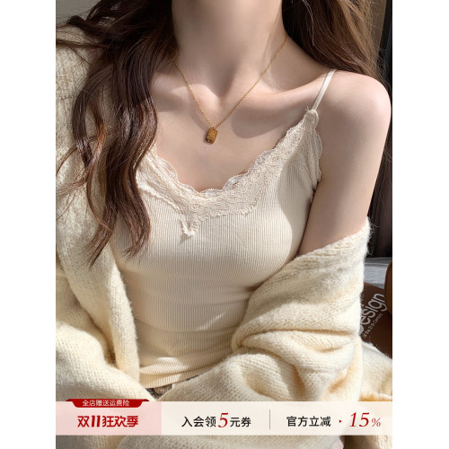 蘇三三蕾絲吊帶帶胸墊女內搭v領白色打底背心2025新款外穿小上衣