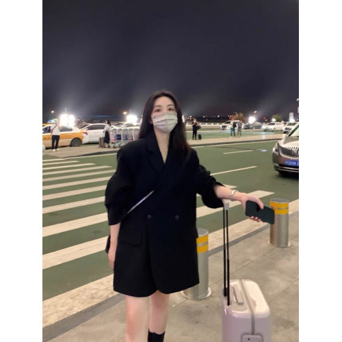 oversize黑色西裝外套女高級感2025春秋新款寬松休閒廓形大碼西服 oversize黑色西裝外套女高級感2025春秋新款寬松休閒廓形大碼西服