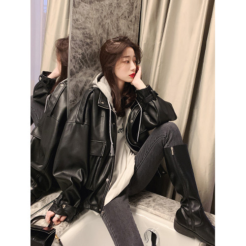 假兩件皮衣外套女2025新款超火酷颯風黑色連帽短款機車服pu皮夾克 假兩件皮衣外套女2025新款超火酷颯風黑色連帽短款機車服pu皮夾克