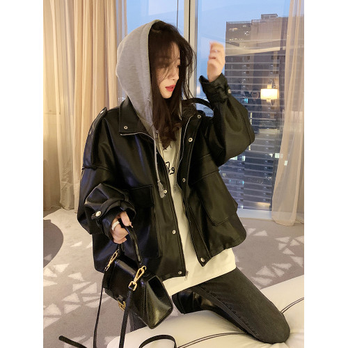 假兩件皮衣外套女2025新款超火酷颯風黑色連帽短款機車服pu皮夾克 假兩件皮衣外套女2025新款超火酷颯風黑色連帽短款機車服pu皮夾克