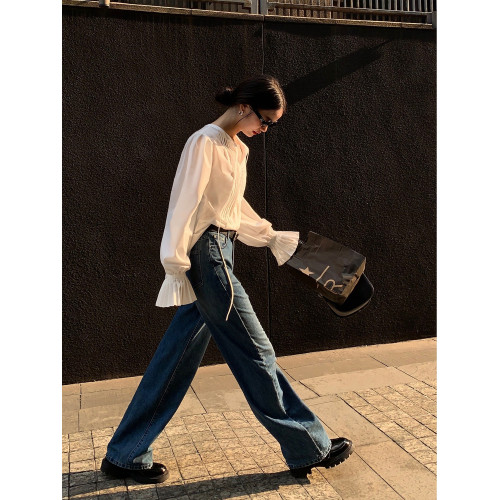 pusumede 法式v領白色襯衫女氣質高級感別致小衫喇叭袖系帶上衣