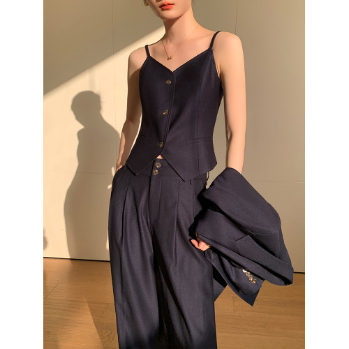 高級感西裝套裝女2025新款秋冬季氣質高級休閒職業西服馬甲三件套 高級感西裝套裝女2025新款秋冬季氣質高級休閒職業西服馬甲三件套