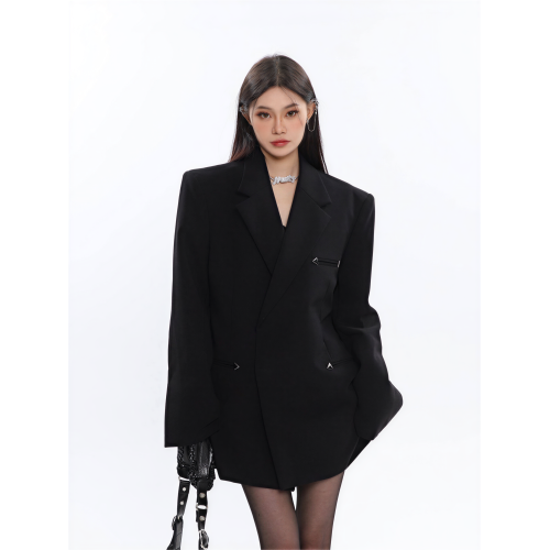 陳不哭  高級設計感墊肩休閒西服金屬韓版春季黑色寬鬆西裝外套女