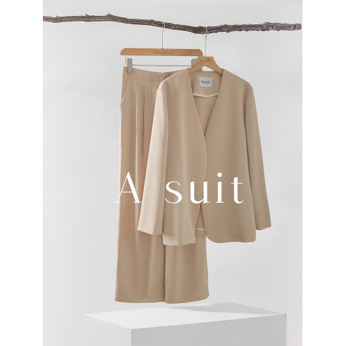 緞面無領西裝外套女2025年春秋新款休閒高級感秋季薄款西服套裝 緞面無領西裝外套女2025年春秋新款休閒高級感秋季薄款西服套裝