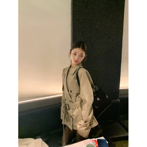 高級感風衣外套女秋季新款女裝卡其色英倫風小個子收腰短款大衣 高級感風衣外套女秋季新款女裝卡其色英倫風小個子收腰短款大衣