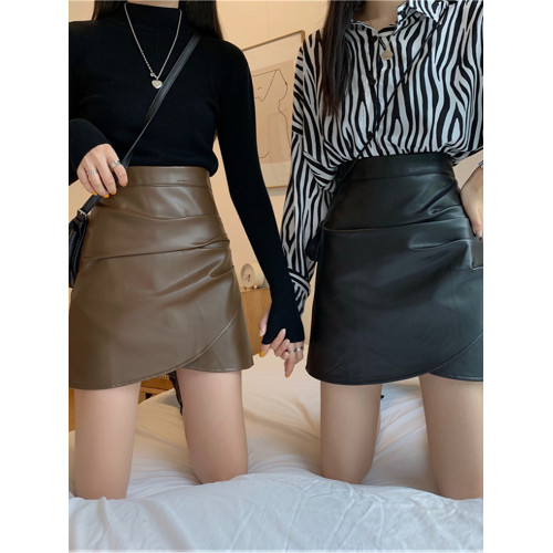 黑色小皮裙女春秋新款大碼胖mm高腰褶皺半身裙防走光包臀a字短裙