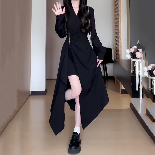 大碼不規則黑色拉鍊連衣裙女開春新款胖mm收腰梨形身材顯瘦小裙子