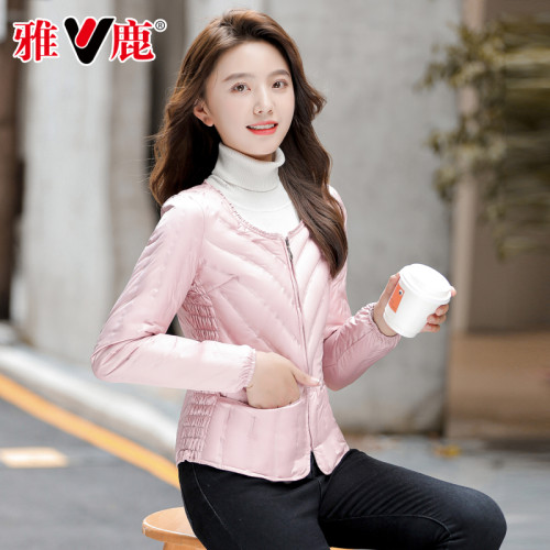 雅鹿品牌輕薄羽絨服內膽女修身內穿媽媽裝內搭大碼保暖打底外套 雅鹿品牌輕薄羽絨服內膽女修身內穿媽媽裝內搭大碼保暖打底外套