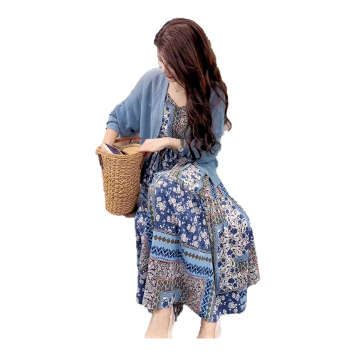 今年流行漂亮套裝長裙女小個子高級時尚藍色針織衫茶歇法式連衣裙