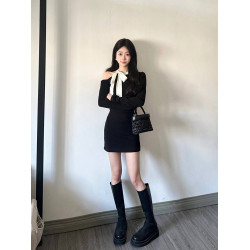 法式純欲蝴蝶結黑色針織連衣裙子女修身氣質露肩包臀a字短裙秋季