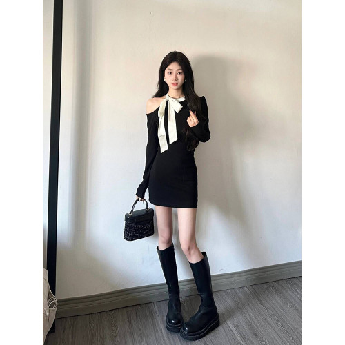 法式純欲蝴蝶結黑色針織連衣裙子女修身氣質露肩包臀a字短裙秋季 法式純欲蝴蝶結黑色針織連衣裙子女修身氣質露肩包臀a字短裙秋季