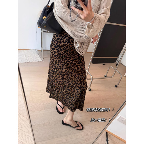 豹紋半身裙女秋季新款超好看a字松緊高腰長裙高級感顯瘦休閒裙子