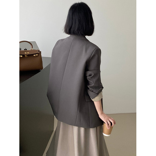 灰色休閒小西裝外套女2025早秋設計感小個子韓系黑西服氣質高級感 灰色休閒小西裝外套女2025早秋設計感小個子韓系黑西服氣質高級感