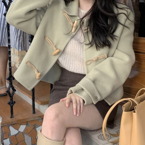 韓系復古學院風毛呢外套女小個子上衣翻領牛角釦黑色呢子大衣短款