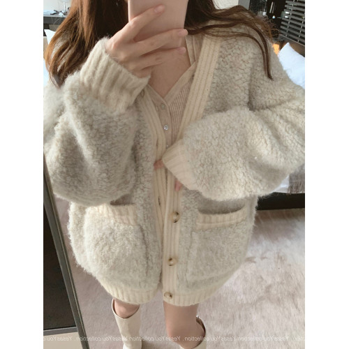 韓系羊羔絨大毛衣外套開衫女秋冬加厚小香風軟糯慵懶寬松上衣外搭 韓系羊羔絨大毛衣外套開衫女秋冬加厚小香風軟糯慵懶寬松上衣外搭