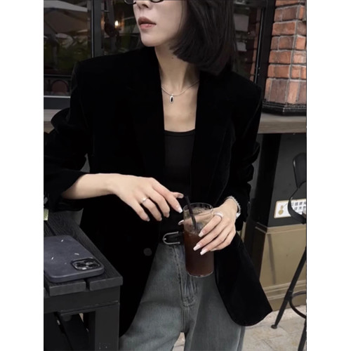 超好看黑色絲絨西裝外套女春秋氣質高級感小個子夾棉加厚西服上衣 超好看黑色絲絨西裝外套女春秋氣質高級感小個子夾棉加厚西服上衣