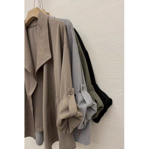 港風短外套小衆設計感帥氣復古大翻領無釦短款風衣休閒薄外套女 港風短外套小衆設計感帥氣復古大翻領無釦短款風衣休閒薄外套女