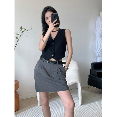 老錢風氣質西裝馬甲短外套女夏2025年新款醋酸肌理感薄款坎肩馬夾 老錢風氣質西裝馬甲短外套女夏2025年新款醋酸肌理感薄款坎肩馬夾