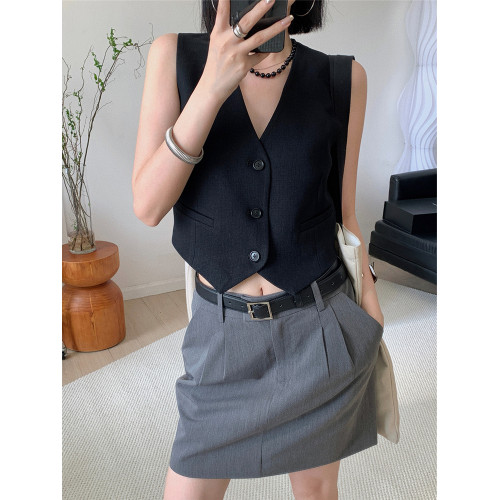 老錢風氣質西裝馬甲短外套女夏2025年新款醋酸肌理感薄款坎肩馬夾 老錢風氣質西裝馬甲短外套女夏2025年新款醋酸肌理感薄款坎肩馬夾