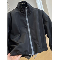 歐貨剪標高級設計感立領短款薄外套女春小個子洋氣沖鋒衣休閒夾克