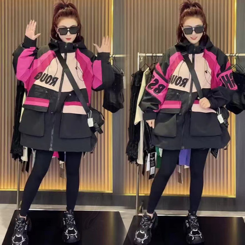 網紅款秋冬加棉歐貨重工時尚刺綉撞色沖鋒衣新款連帽字母寬松外套 網紅款秋冬加棉歐貨重工時尚刺綉撞色沖鋒衣新款連帽字母寬松外套