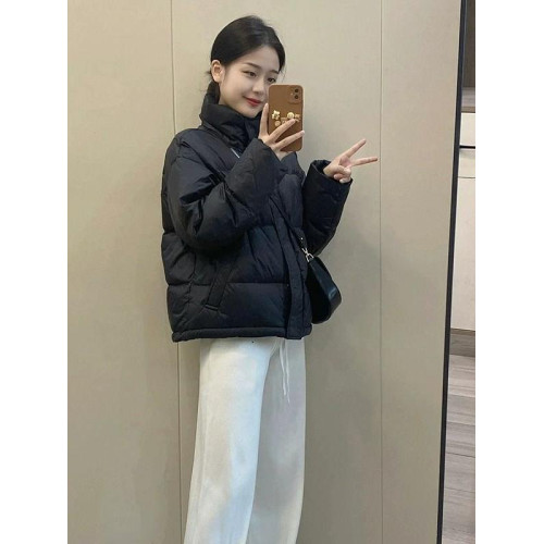 黑色棉襖2025新款今年流行爆款不顯臃腫時尚顯瘦短款羽絨棉服外套 黑色棉襖2025新款今年流行爆款不顯臃腫時尚顯瘦短款羽絨棉服外套