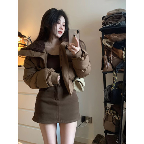 冬季高級感炸街短款純色羊羔毛大翻領羽絨棉服女加厚保暖拼接外套 冬季高級感炸街短款純色羊羔毛大翻領羽絨棉服女加厚保暖拼接外套