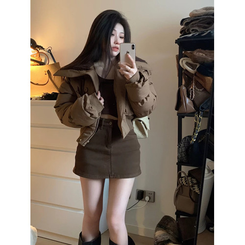 冬季高級感炸街短款純色羊羔毛大翻領羽絨棉服女加厚保暖拼接外套 冬季高級感炸街短款純色羊羔毛大翻領羽絨棉服女加厚保暖拼接外套