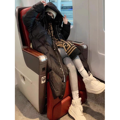 2025冬季新款白色羽絨棉服女中長款過膝加厚免洗寬松棉衣連帽外套 2025冬季新款白色羽絨棉服女中長款過膝加厚免洗寬松棉衣連帽外套