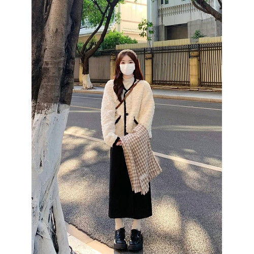 皮毛一體羊羔毛短外套女高級感名媛小香風仿兔毛絨環保皮草秋冬季 皮毛一體羊羔毛短外套女高級感名媛小香風仿兔毛絨環保皮草秋冬季