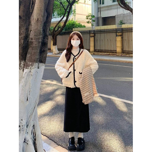 皮毛一體羊羔毛短外套女高級感名媛小香風仿兔毛絨環保皮草秋冬季 皮毛一體羊羔毛短外套女高級感名媛小香風仿兔毛絨環保皮草秋冬季