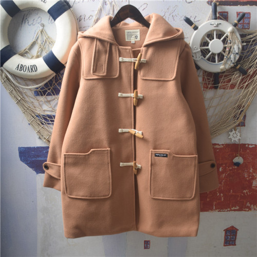 日系軟妹原宿風復古字母貼布大口袋牛角釦連帽夾棉毛呢大衣外套女