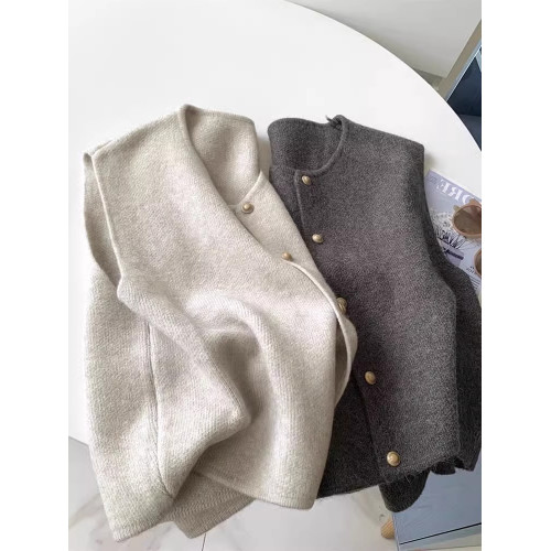 小香風灰色針織背心馬甲女秋冬外穿坎肩圓領開衫小個子曡穿馬夾 小香風灰色針織背心馬甲女秋冬外穿坎肩圓領開衫小個子曡穿馬夾