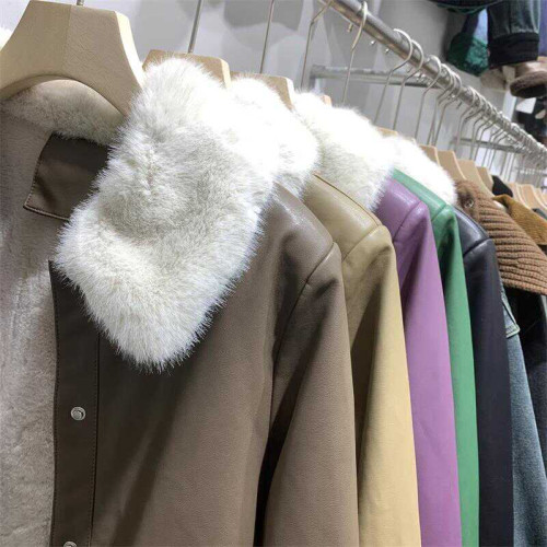 可拆卸毛領加絨皮衣外套女PU皮加厚夾克秋冬加厚小個子短款上衣女 可拆卸毛領加絨皮衣外套女PU皮加厚夾克秋冬加厚小個子短款上衣女