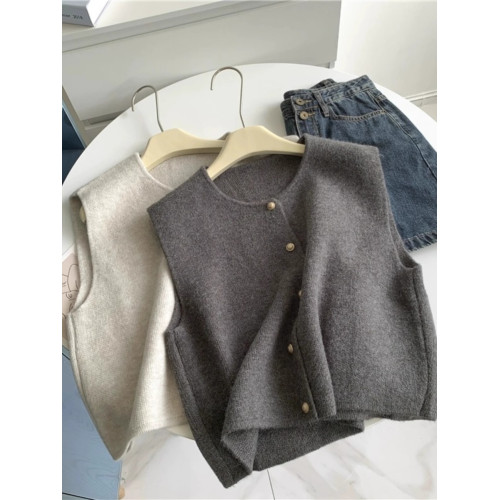 溫柔系單排釦小金釦子圓領顯瘦針織馬甲背心女韓系寬松坎肩上衣女 溫柔系單排釦小金釦子圓領顯瘦針織馬甲背心女韓系寬松坎肩上衣女