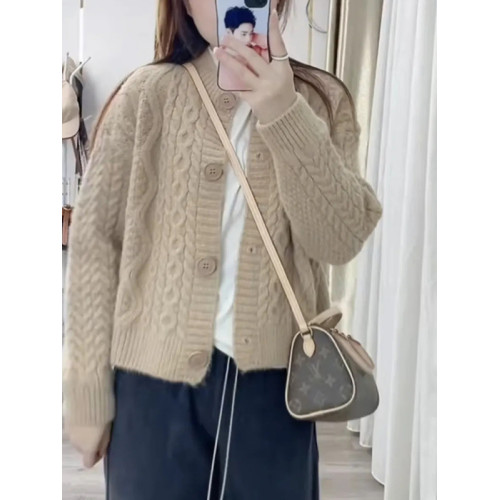 秋冬裝新款寬松圓領純色毛衣外套短款開衫小衆設計感女裝長袖上衣 秋冬裝新款寬松圓領純色毛衣外套短款開衫小衆設計感女裝長袖上衣