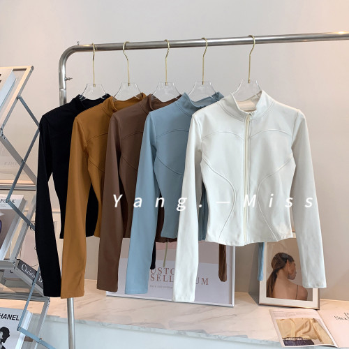 巨顯瘦又保暖的加厚薄絨立領長袖瑜珈外套 秋冬運動夾克健身服女 巨顯瘦又保暖的加厚薄絨立領長袖瑜珈外套 秋冬運動夾克健身服女