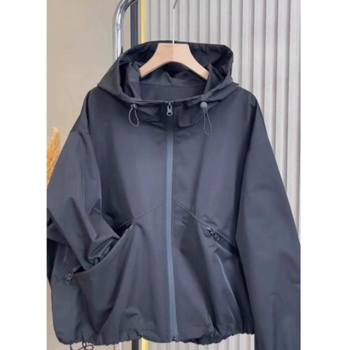 2025年春季新款女士黑色連帽沖鋒衣外套簡約寬松抽繩防風夾克上衣 2025年春季新款女士黑色連帽沖鋒衣外套簡約寬松抽繩防風夾克上衣