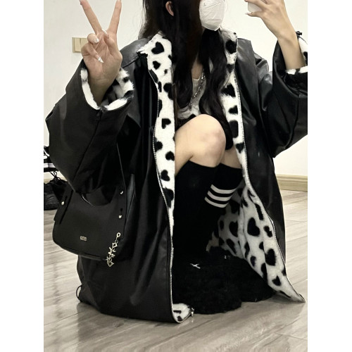 2025年秋冬新款小愛心皮衣兩面穿棉服女韓版寬松港風皮夾克外套潮 2025年秋冬新款小愛心皮衣兩面穿棉服女韓版寬松港風皮夾克外套潮