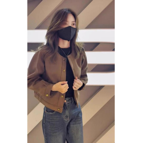 秋季今年流行的漂亮小香風超好看短款咖色外套女春秋2025新款爆款 秋季今年流行的漂亮小香風超好看短款咖色外套女春秋2025新款爆款