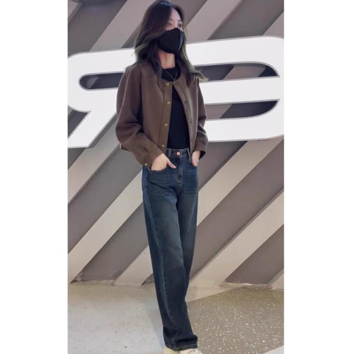 秋季今年流行的漂亮小香風超好看短款咖色外套女春秋2025新款爆款 秋季今年流行的漂亮小香風超好看短款咖色外套女春秋2025新款爆款