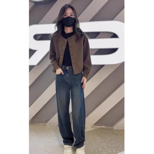 秋季今年流行的漂亮小香風超好看短款咖色外套女春秋2025新款爆款 秋季今年流行的漂亮小香風超好看短款咖色外套女春秋2025新款爆款