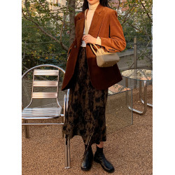 水墨紥染半身裙女秋冬2025新款高腰顯瘦遮胯A字復古褶皺開叉半裙