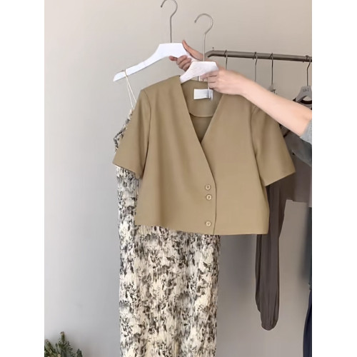 韓系小衆設計感v領短袖西裝外套女高級感氣質寬松別致短款開衫夏 韓系小衆設計感v領短袖西裝外套女高級感氣質寬松別致短款開衫夏