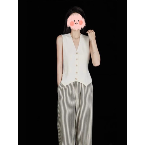 黑色小香風針織馬甲女夏季2025新款洋氣時髦薄款馬夾無袖背心上衣 黑色小香風針織馬甲女夏季2025新款洋氣時髦薄款馬夾無袖背心上衣