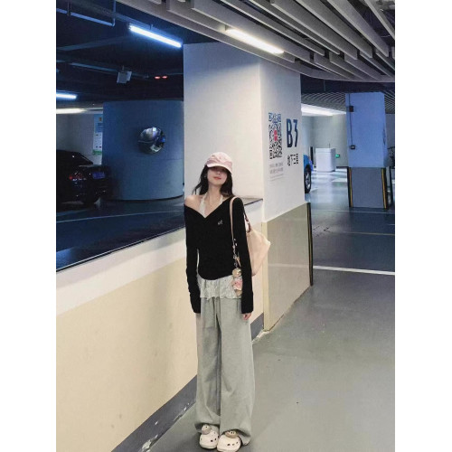 蕾絲掛脖V領長袖t恤女秋季2025新款內搭打底衫甜辣妹上衣兩件套