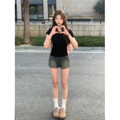 正肩v領黑色短袖t恤女夏季2025新款內搭修身顯瘦百搭辣妹短款上衣