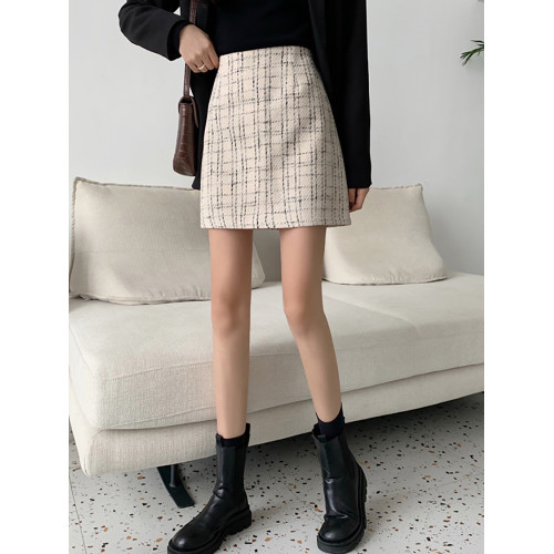 小香風毛呢半身裙秋冬2025新款大碼胖mm顯瘦高腰包臀a字短裙ins潮