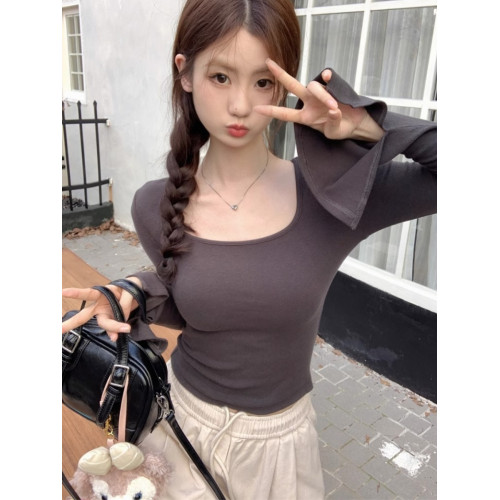 春秋喇叭袖方領鎖骨上衣女設計感棉質內搭長袖打底衫短款正肩t恤