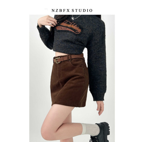 大碼胖mm半身裙女秋冬季咖色短款a字燈芯絨包臀復古裙子棕色短裙